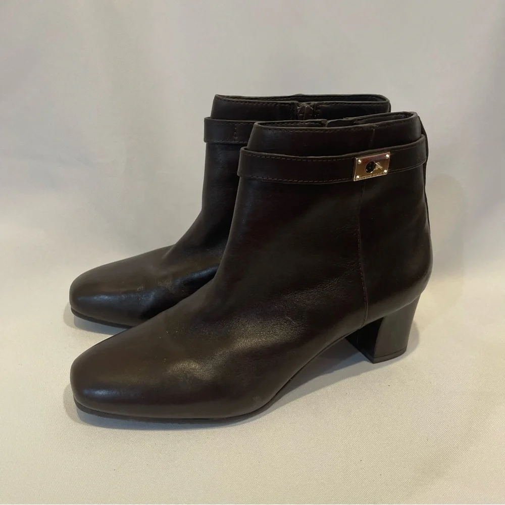 Antonio Melani deep Brown Leather Zip Heel Booties Boots 7.5 M